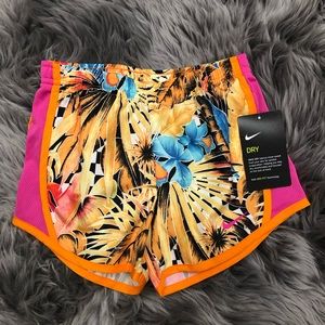 Nike | Girls Floral Shorts | Size 6X (L)